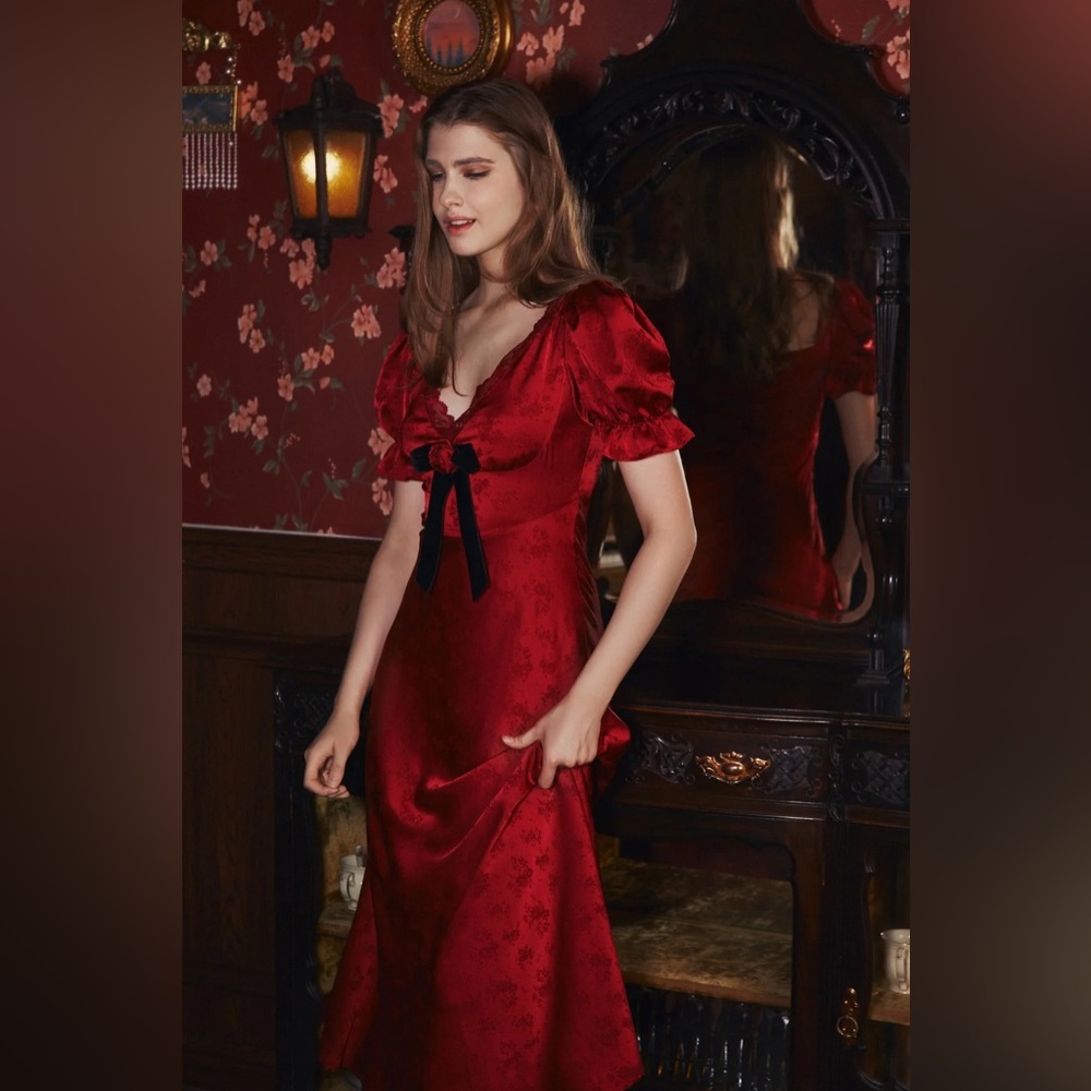 SERITA JACQUARD SATIN MAXI DRESS IN RED